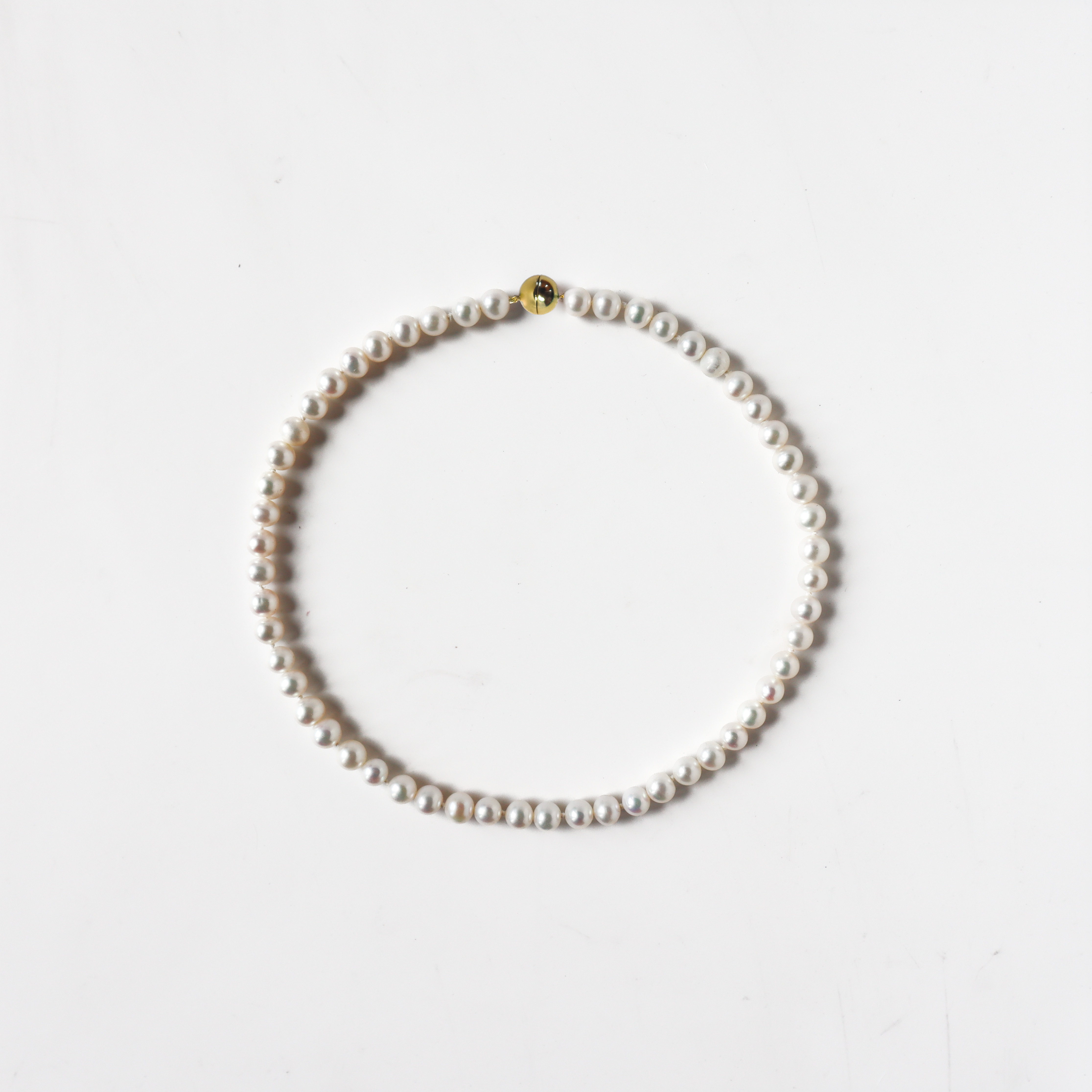 Cultured Freshwater Pearl Screw Clasp Necklace by Nelly Creative Studios
